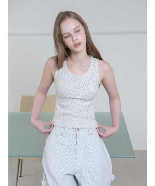 OAFISH(オアフィッシュ)の「FLOWER HENLEYNECK SLEEVELESS, IVORY(Tシャツ/カットソー・レディース・その他・ONE SIZE)」の5枚目の写真