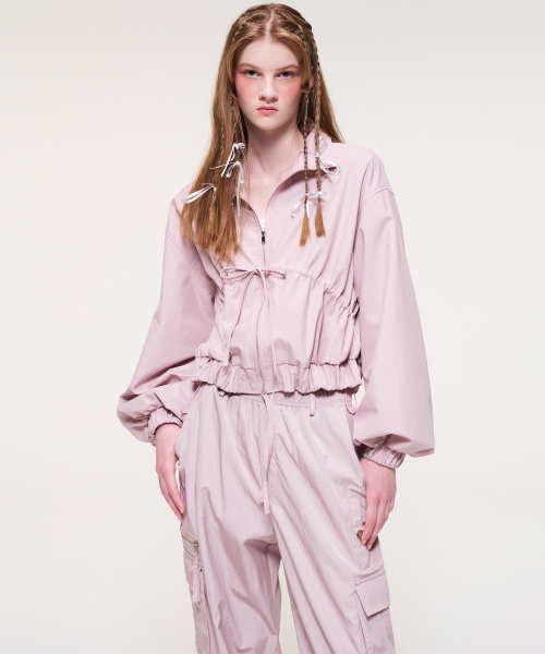 ETMON(エトモン)の「Shirring String Wind Jumper, Pink(ナイロンジャケット・レディース・その他・FREE)」の3枚目の写真
