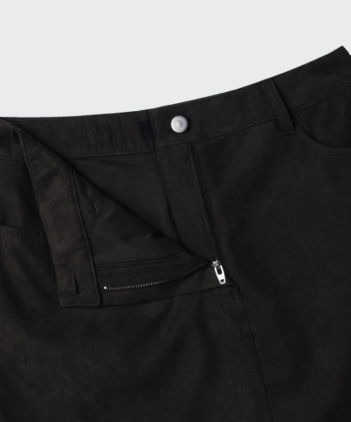 MUSINSA STANDARD WOMAN（ムシンサスタンダードウーマン）の「ウィメンズ シンセティックスエード ミニスカート [ブラック]（スカート・レディース・その他・X-SMALL/SMALL/MEDIUM/LARGE）」の4枚目の写真