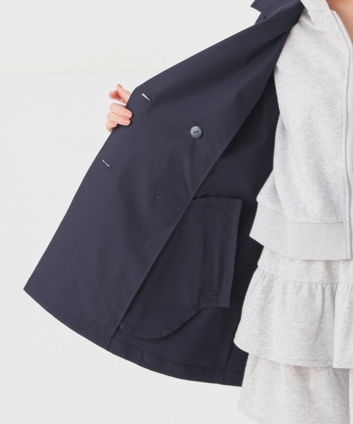 Honeys（ハニーズ）の「【非フッ素撥水加工】撥水加工ハーフ丈トレンチコート（トレンチコート・レディース・ピンクベージュ/アイボリー/ベージュ/ネイビー・S/M/LL/L）」の13枚目の写真