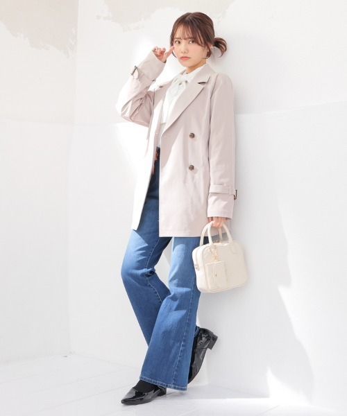 Honeys（ハニーズ）の「【非フッ素撥水加工】撥水加工ハーフ丈トレンチコート（トレンチコート・レディース・ピンクベージュ/アイボリー/ベージュ/ネイビー・S/M/LL/L）」の14枚目の写真