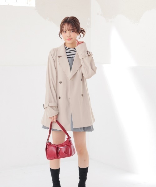 Honeys（ハニーズ）の「【非フッ素撥水加工】撥水加工ハーフ丈トレンチコート（トレンチコート・レディース・ピンクベージュ/アイボリー/ベージュ/ネイビー・S/M/LL/L）」の20枚目の写真