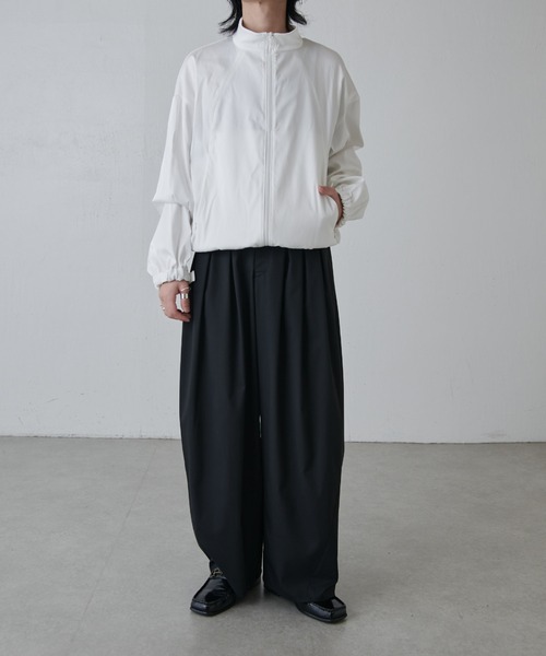 Lui's(ルイス)の「ウォッシャブルダブルクロスサテンブルゾン(ブルゾン・メンズ・ブラック/ホワイト・S/M)」の5枚目の写真