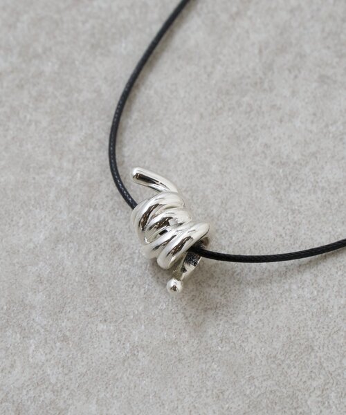 LIVETART（リヴェタート）の「コイルネックレス（リング・レディース・シルバー・FREE）」の8枚目の写真