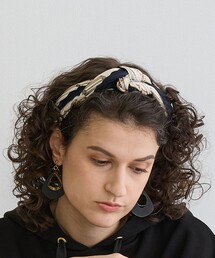 NICOLE white | 柄プリーツスカーフ(ストール/ショール)