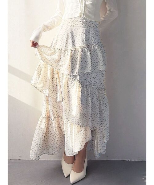 RESEXXY（リゼクシー）の「ランダムヘムフレアロングスカート（スカート・レディース・ブラック/アイボリー/ホワイト・FREE）」の2枚目の写真