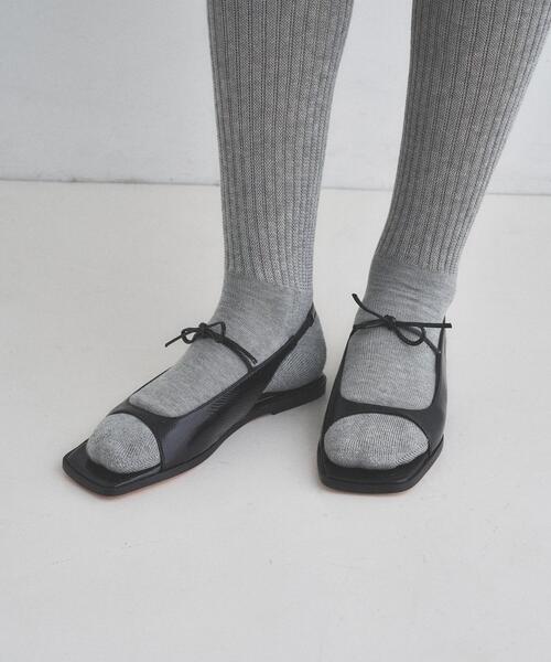 PELLICO SUNNY（ペリーコサニー）の「PELLICO SUNNY｜RIBBON SANDALS（サンダル・レディース・アイボリー/ブラック・16/18/17）」の2枚目の写真