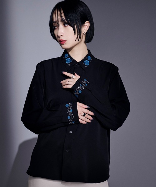 Ellno Loset（エルノロゼット）の「【UVカット＆イージーケア】ローズ刺繍トロミシャツ（シャツ/ブラウス・メンズ・オフホワイト/ブルーグレー/ブラック・MEDIUM/SMALL/LARGE）」の8枚目の写真