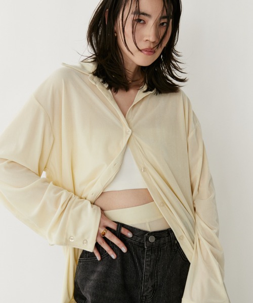 VION（ヴィオン）の「Sheer Velour Long Sleeve Shirt / シアーベロアロングスリーブシャツ（シャツ/ブラウス・レディース・ブルー/ブラック/イエロー・FREE）」の3枚目の写真
