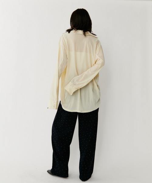 VION（ヴィオン）の「Sheer Velour Long Sleeve Shirt / シアーベロアロングスリーブシャツ（シャツ/ブラウス・レディース・ブルー/ブラック/イエロー・FREE）」の7枚目の写真