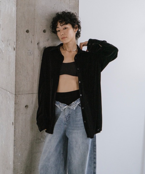 VION（ヴィオン）の「Sheer Velour Long Sleeve Shirt / シアーベロアロングスリーブシャツ（シャツ/ブラウス・レディース・ブルー/ブラック/イエロー・FREE）」の21枚目の写真