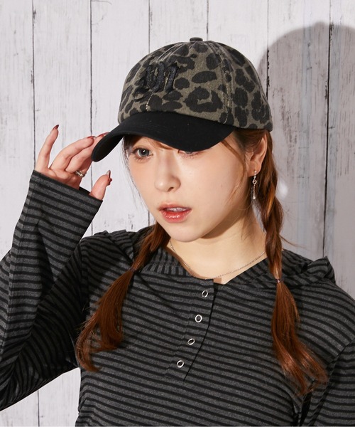 GORGE（ゴージ）の「《総柄×ロゴ貼り付け》キャップ／オールシーズン／全3色（キャップ・レディース・ベージュ/チャコール/カモフラージュ・F）」の2枚目の写真