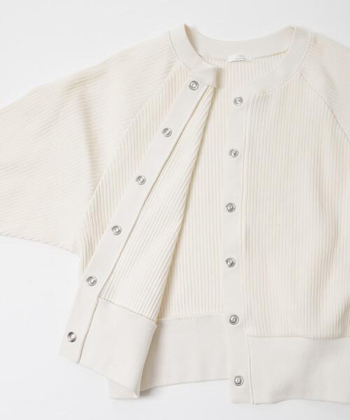 ITEMS URBANRESEARCH（アイテムズ アーバンリサーチ）の「針抜きドルマンカーディガン（カーディガン/ボレロ・レディース・ブラック/イエロー系その他/オフホワイト・FREE）」の16枚目の写真