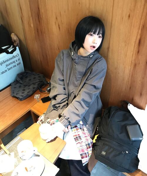 BASEMOMENT(ベースモーメント)の「CN ウォッシュドフードシェルパーカー チャコール(その他アウター・メンズ・その他・LARGE/MEDIUM)」の2枚目の写真