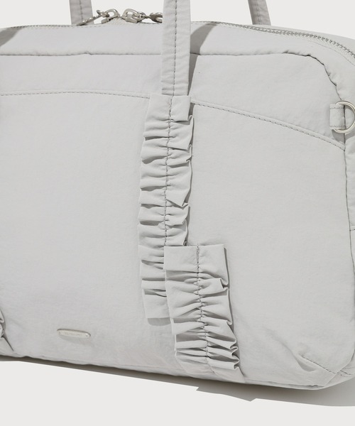 COVERNAT（カバーナット）の「WOMEN FRILL SQUARE SHOULDER BAG（ショルダーバッグ・レディース・ブラック/ライトグレー・FREE）」の5枚目の写真