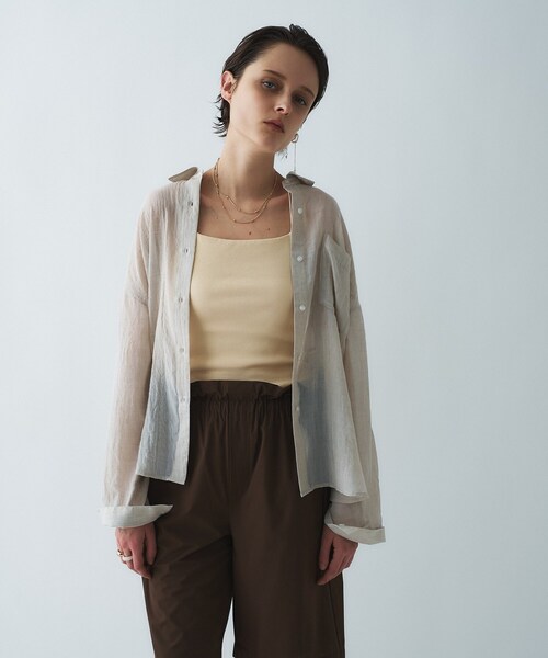 cloenc（クロエンス）の「【手洗い可】シアーシャンブレーシャツ（シャツ/ブラウス・レディース・ホワイト/ピンク/ダークグレー/ベージュ/ライトパープル/サックスブルー・01/02）」の22枚目の写真