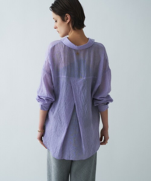 cloenc（クロエンス）の「【手洗い可】シアーシャンブレーシャツ（シャツ/ブラウス・レディース・ホワイト/ピンク/ダークグレー/ベージュ/ライトパープル/サックスブルー・01/02）」の8枚目の写真