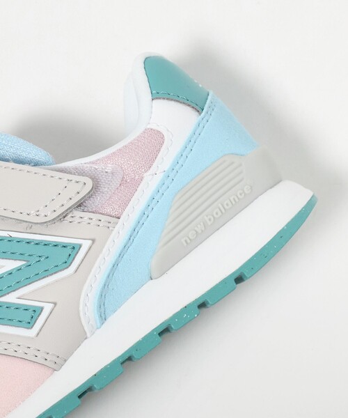 NEW BALANCE(ニューバランス)の「<New Balance>996 Bungee with Top Strap スニーカー / キッズ 17cm-24cm(スニーカー・キッズ・ベージュ/ネイビー/ライトピンク・23cm/24cm/17cm/18cm/19cm/20cm/22cm/21cm)」の18枚目の写真