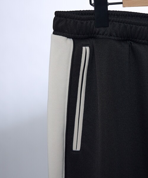 PUMA(プーマ)の「【PUMA / プーマ】T7 TRACK PANTS JP / T7トラックパンツ(その他パンツ・メンズ・ブラック/ブラウン・L/M)」の21枚目の写真