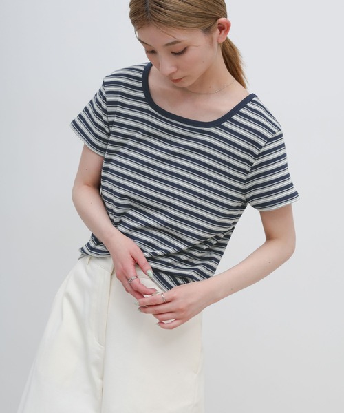 select MOCA(セレクトモカ)の「2WAYドライタッチマルチボーダーコンパクトTシャツ(Tシャツ/カットソー・レディース・ブラウン/グレー/ブラック・FREE)」の1枚目の写真