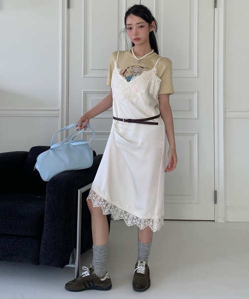 UNE MANSION(ユヌマンション)の「【2026SS新作アイテム】【UNE ORIGINAL HAND MADE】フロントタックレースアンバランスワンピース(ワンピース・レディース・チャコールグレー/アイボリー・FREE)」の3枚目の写真