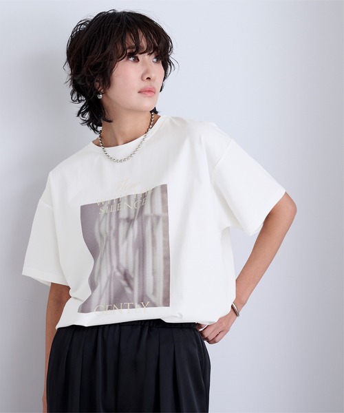 UR'S（ユアーズ）の「【接触冷感】エコフォトTシャツ（Tシャツ/カットソー・レディース・ホワイト/ブラック/チャコール・S/L/M）」の2枚目の写真
