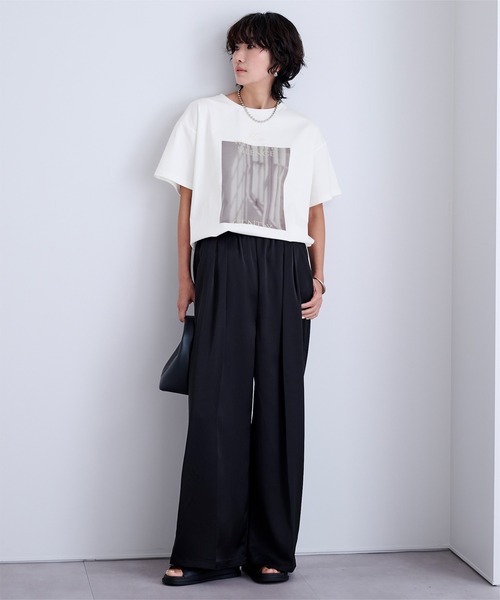 UR'S（ユアーズ）の「【接触冷感】エコフォトTシャツ（Tシャツ/カットソー・レディース・ホワイト/ブラック/チャコール・S/L/M）」の5枚目の写真
