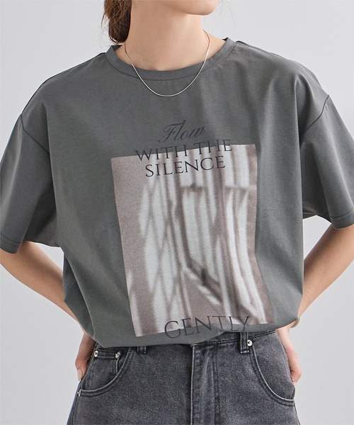 UR'S（ユアーズ）の「【接触冷感】エコフォトTシャツ（Tシャツ/カットソー・レディース・ホワイト/ブラック/チャコール・S/L/M）」の16枚目の写真