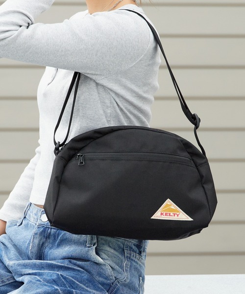 KELTY（ケルティ）の「KELTY/ケルティ ES ROUND TOP BAG M アウトドア フェス ライブ 公園 カジュアル スポーティー 2026年春夏（ショルダーバッグ・メンズ・スカイブルー/ブラック/ベージュ/ネイビー/オリーブ/セージグリーン/タン/マスタード/ブラウン系その他・FREE）」の11枚目の写真