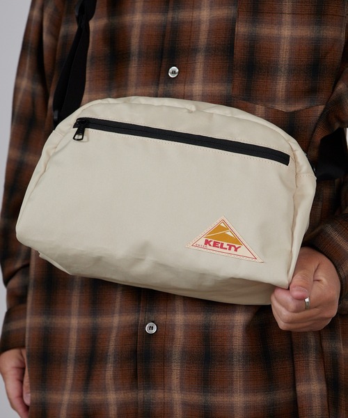 KELTY（ケルティ）の「KELTY/ケルティ ES ROUND TOP BAG M アウトドア フェス ライブ 公園 カジュアル スポーティー 2026年春夏（ショルダーバッグ・メンズ・スカイブルー/ブラック/ベージュ/ネイビー/オリーブ/セージグリーン/タン/マスタード/ブラウン系その他・FREE）」の19枚目の写真