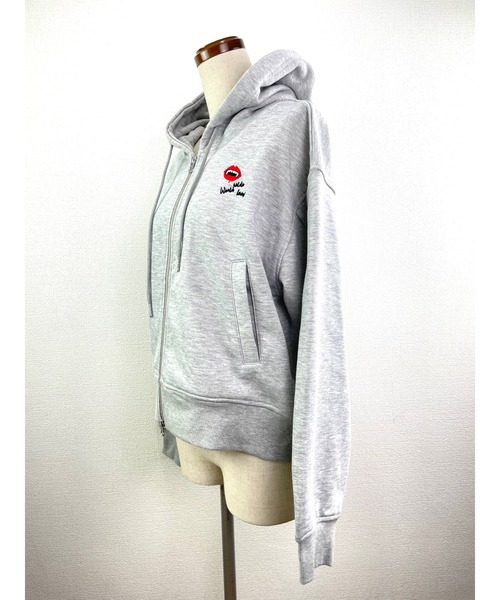 WORLD WIDE LOVE!（ワールドワイドラブ）の「WWL!リップパーカー（Tシャツ/カットソー・レディース・ブラック/トップグレー/オフホワイト・1）」の4枚目の写真