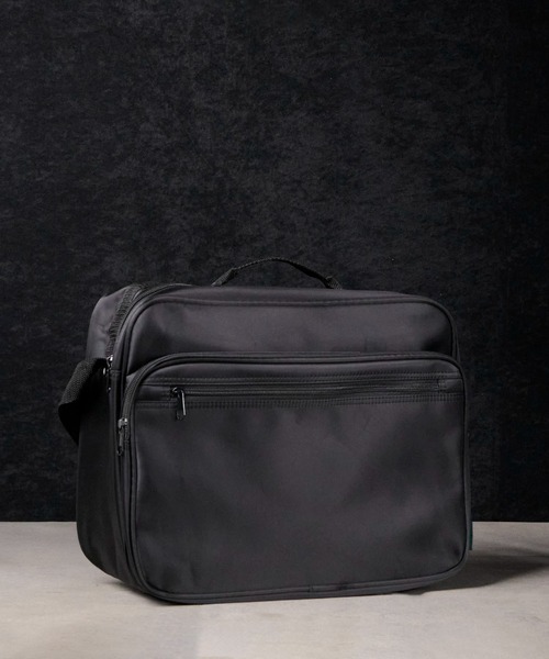 CALIFORNIA OUTFITTERS（カリフォルニア アウトフィッターズ）の「3C30 ミニマルスクエア ショルダーバッグ（ビジネスバッグ・メンズ・ブラック・ONESIZE）」の9枚目の写真