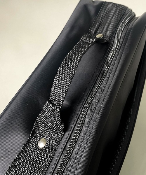 CALIFORNIA OUTFITTERS（カリフォルニア アウトフィッターズ）の「3C30 ミニマルスクエア ショルダーバッグ（ビジネスバッグ・メンズ・ブラック・ONESIZE）」の3枚目の写真