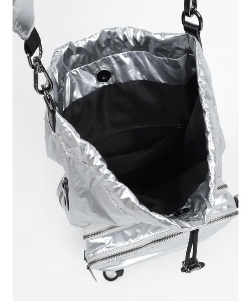 :ETHROF（イーサオブ）の「METALLIC BACKPACK（バックパック/リュック・レディース・ゴールド/ブラック/シルバー・FREE）」の20枚目の写真