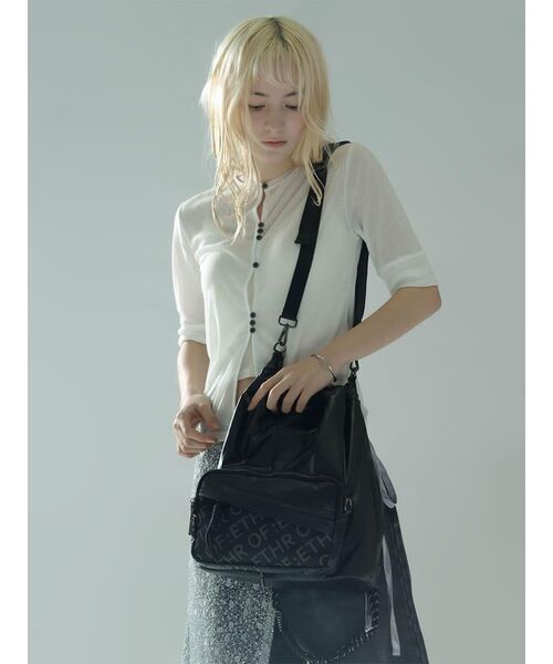 :ETHROF（イーサオブ）の「METALLIC BACKPACK（バックパック/リュック・レディース・ゴールド/ブラック/シルバー・FREE）」の2枚目の写真