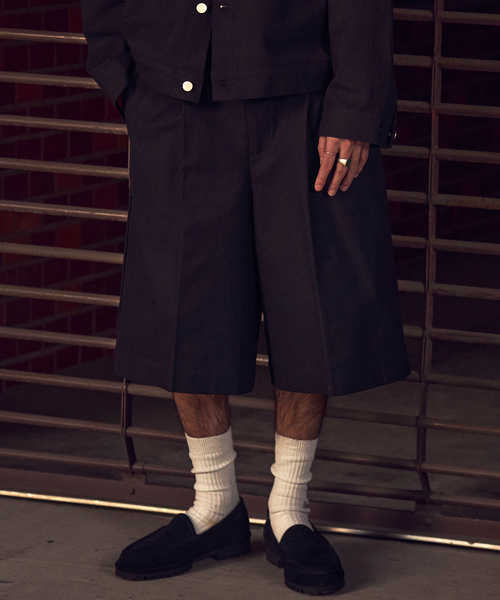 WISM（ウィズム）の「NAMELESSNESS / ネームレスネス DUCK SHORTS（その他パンツ・メンズ・ブラック/ベージュ・3/2）」の3枚目の写真