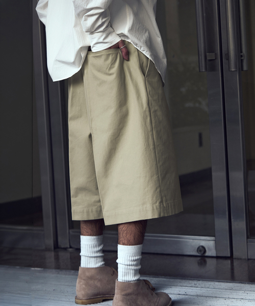 WISM（ウィズム）の「NAMELESSNESS / ネームレスネス DUCK SHORTS（その他パンツ・メンズ・ブラック/ベージュ・3/2）」の10枚目の写真