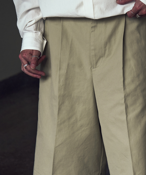 WISM（ウィズム）の「NAMELESSNESS / ネームレスネス DUCK SHORTS（その他パンツ・メンズ・ブラック/ベージュ・3/2）」の11枚目の写真