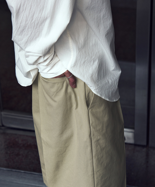 WISM（ウィズム）の「NAMELESSNESS / ネームレスネス DUCK SHORTS（その他パンツ・メンズ・ブラック/ベージュ・3/2）」の12枚目の写真