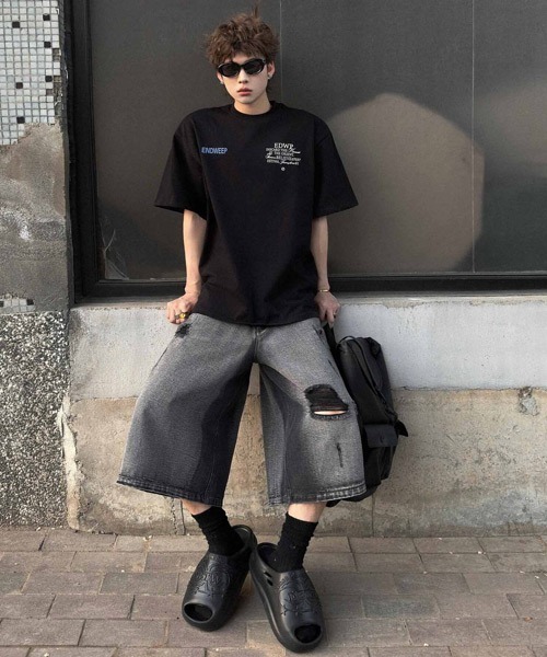 Ressaca(レサーカ)の「ワイドシルエットダメージ加工ブラックデニムハーフパンツ(デニムパンツ・メンズ・ブラック・XL/L/M)」の11枚目の写真