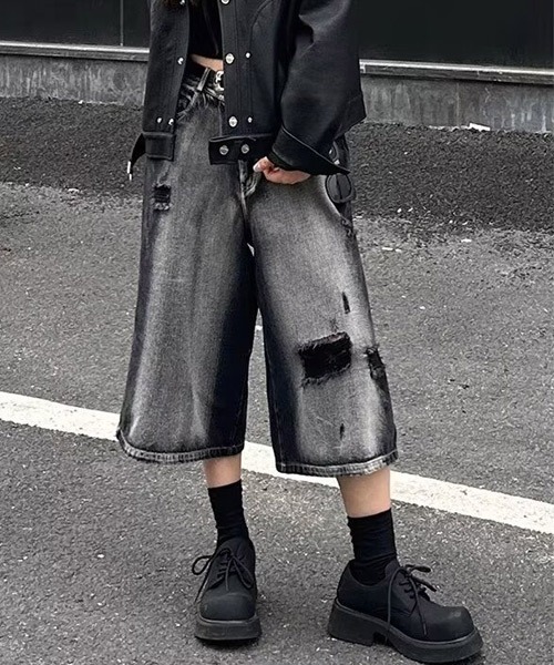 Ressaca(レサーカ)の「ワイドシルエットダメージ加工ブラックデニムハーフパンツ(デニムパンツ・メンズ・ブラック・XL/L/M)」の9枚目の写真