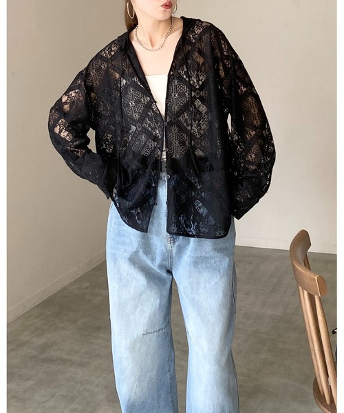 She's Closet(シーズクローゼット)の「フード付き オーバーサイズ 長袖 シアー レース シャツ ブラウス(シャツ/ブラウス・レディース・アイボリー/ブラック/ホワイト・FREE)」の10枚目の写真