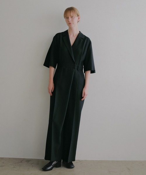 MANOF(マノフ)の「TAILOR COLLAR ALL IN ONE(つなぎ/オールインワン・レディース・アイボリー/ブルー/ブラック・M/S)」の9枚目の写真