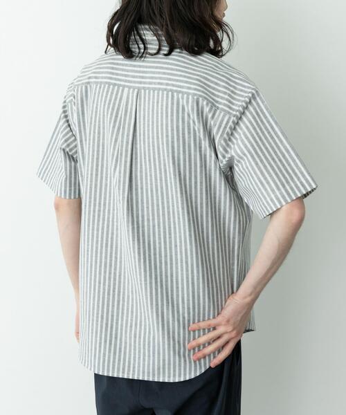 URBAN RESEARCH Sonny Label(アーバンリサーチサニーレーベル)の「抗菌オックスボタンダウン半袖シャツ(シャツ/ブラウス・メンズ・オフホワイト/ブルー/ホワイト系その他/ネイビー/ブルー系その他・MEDIUM/LARGE/X-LARGE)」の9枚目の写真