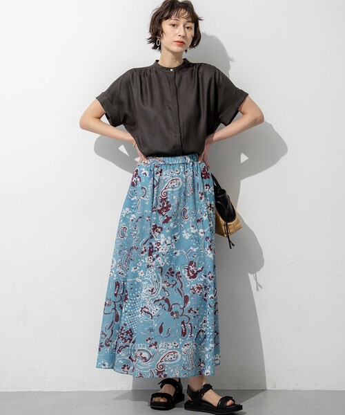 23区 S（ニジュウサンクチイサイサイズ）の「リネンライクグロッシー バンドカラー ブラウス（シャツ/ブラウス・レディース・ネイビー系/グレー系/ベージュ系・32）」の8枚目の写真