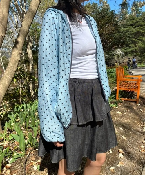 LYEON(リヨン)の「ドットジップパーカー(パーカー・レディース・ブルー/ブラック/ホワイト・FREE)」の6枚目の写真
