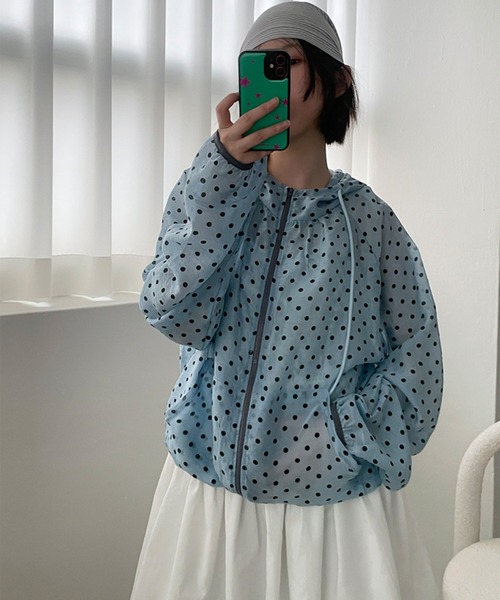 LYEON(リヨン)の「ドットジップパーカー(パーカー・レディース・ブルー/ブラック/ホワイト・FREE)」の12枚目の写真