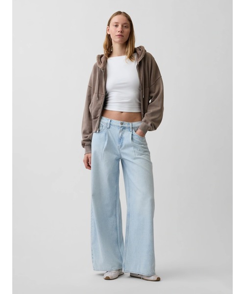 GAP(ギャップ)の「ミッドライズ ウルトラソフト プリーツ バギーデニム(デニムパンツ・レディース・ライトインディゴブルー・30/29/28/27/26/25/24/23)」の4枚目の写真