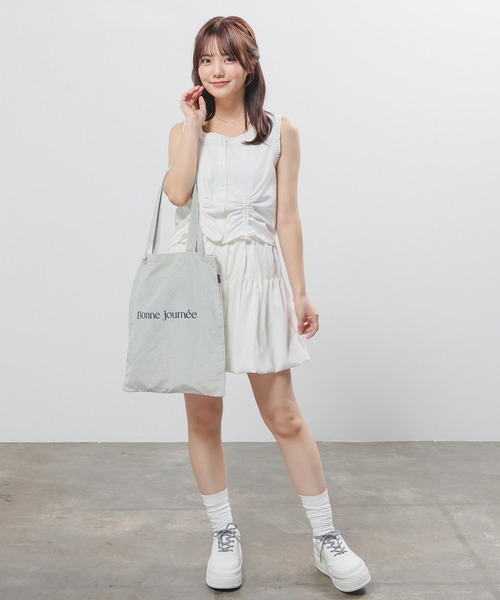 Honeys（ハニーズ）の「ドロストブラウス（シャツ/ブラウス・レディース・ホワイト×イエロー/ホワイト×ブルー/ホワイト/サックスブルー・L/M/S）」の6枚目の写真