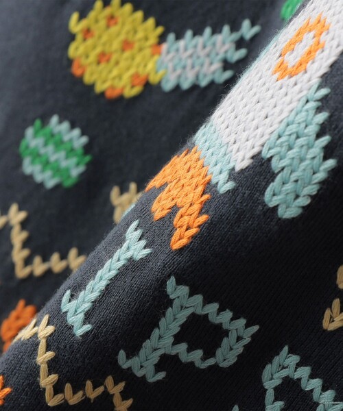 SHIPS(シップス)の「SHIPS KIDS:100~130cm / スペース 刺繍 Tシャツ(Tシャツ/カットソー・キッズ・オフホワイト/ネイビー・100/110/120/130)」の9枚目の写真